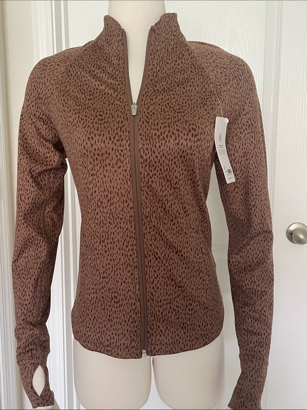 NWT Athleta Salutation Brown Leopard Printed Jacket Size Small